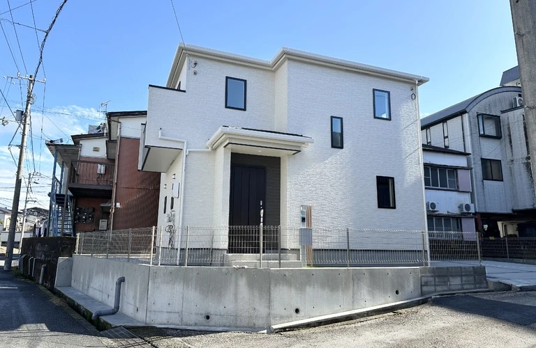 早い者勝ち！  高知市薊野南町、新築建売住宅が限定１棟で登場！  イオンに近く収納充実
